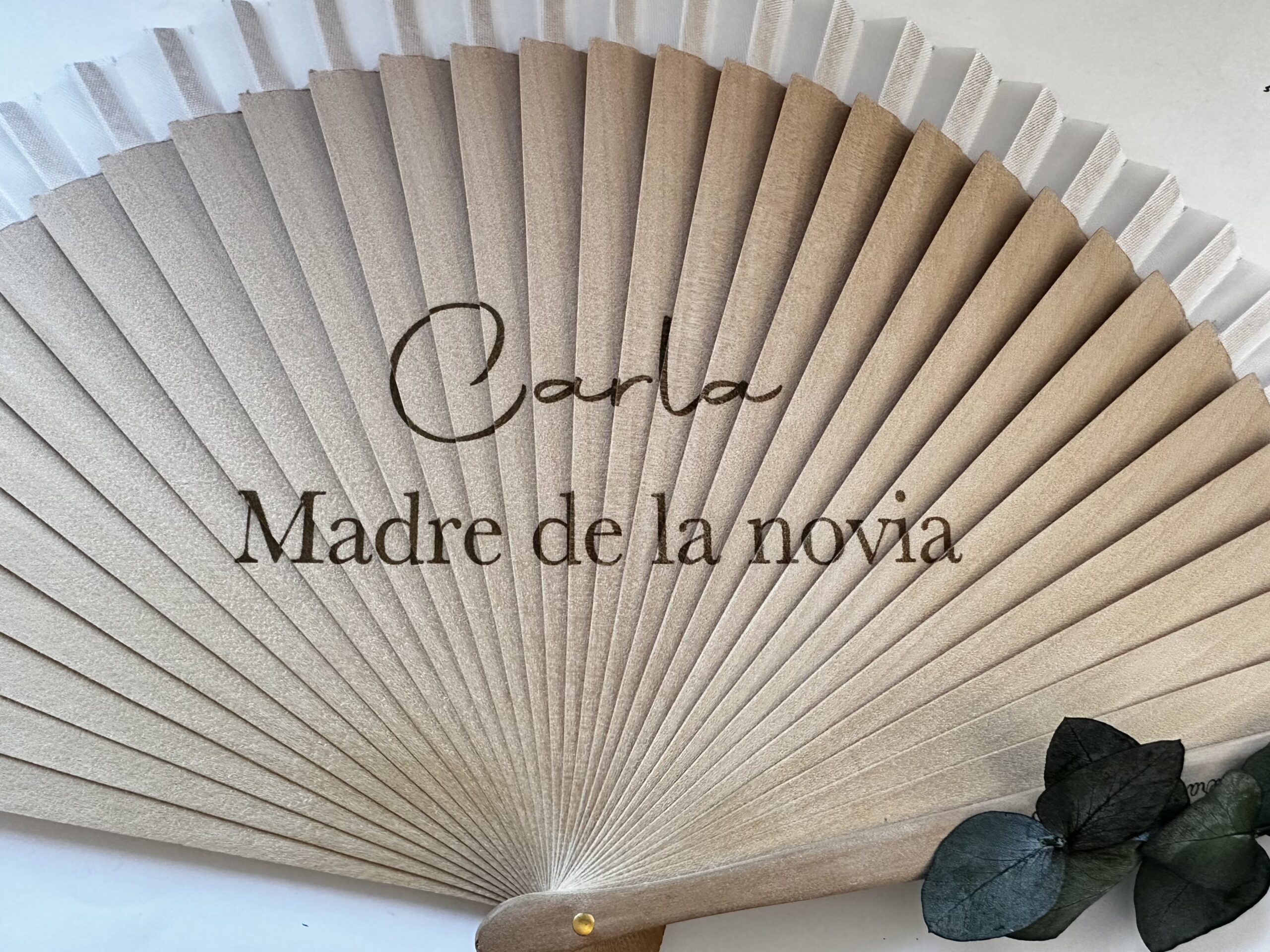 Abanico de madera nombre especial