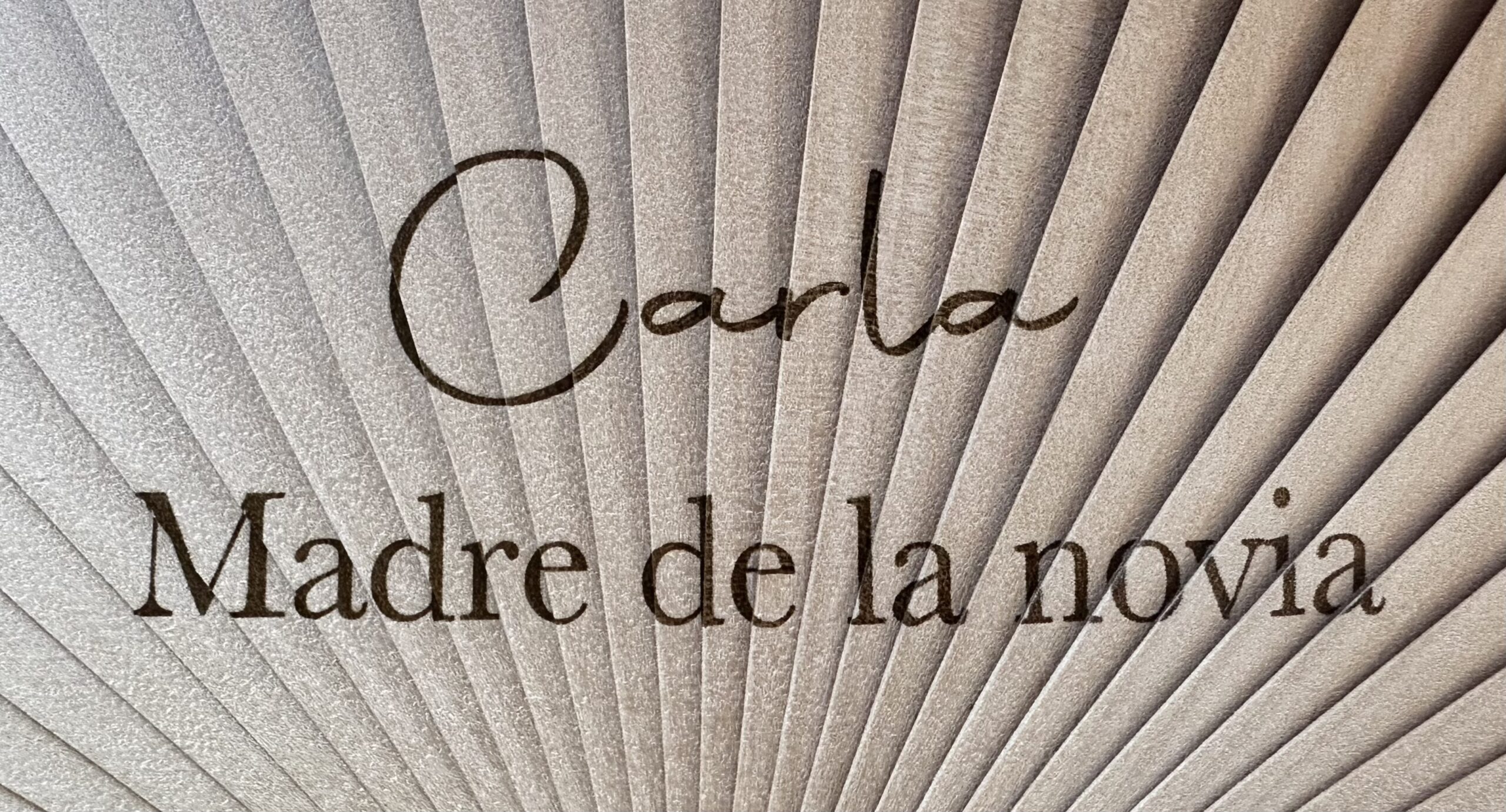 Abanico de madera nombre especial - Imagen 2