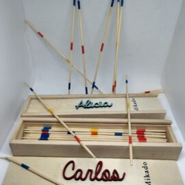 Mikado nombre en relieve
